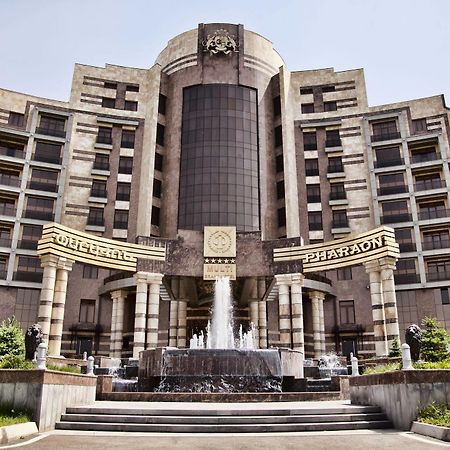 Ptghni Multi Grand Pharaon Hotel מראה חיצוני תמונה