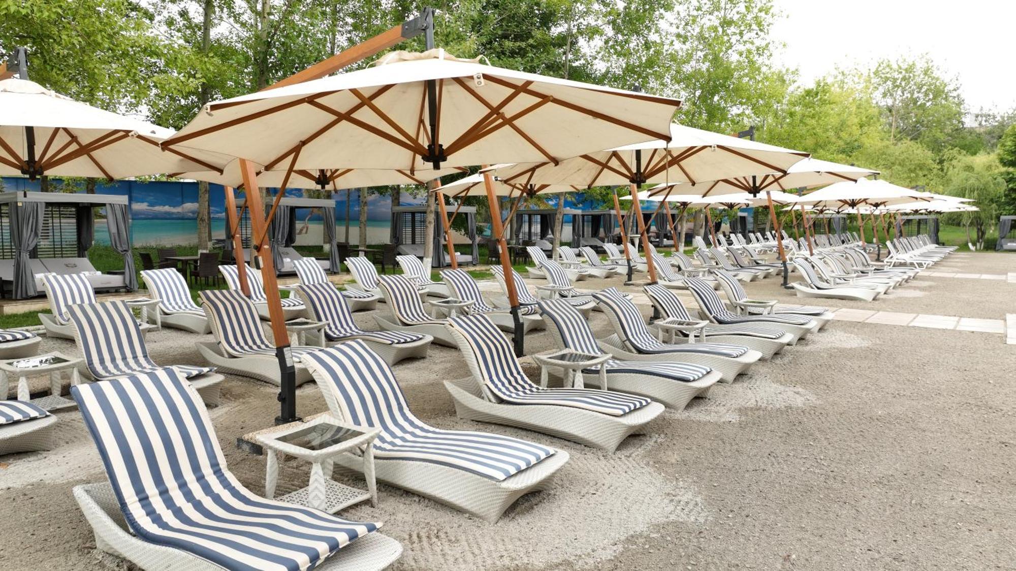 Ptghni Multi Grand Pharaon Hotel מראה חיצוני תמונה