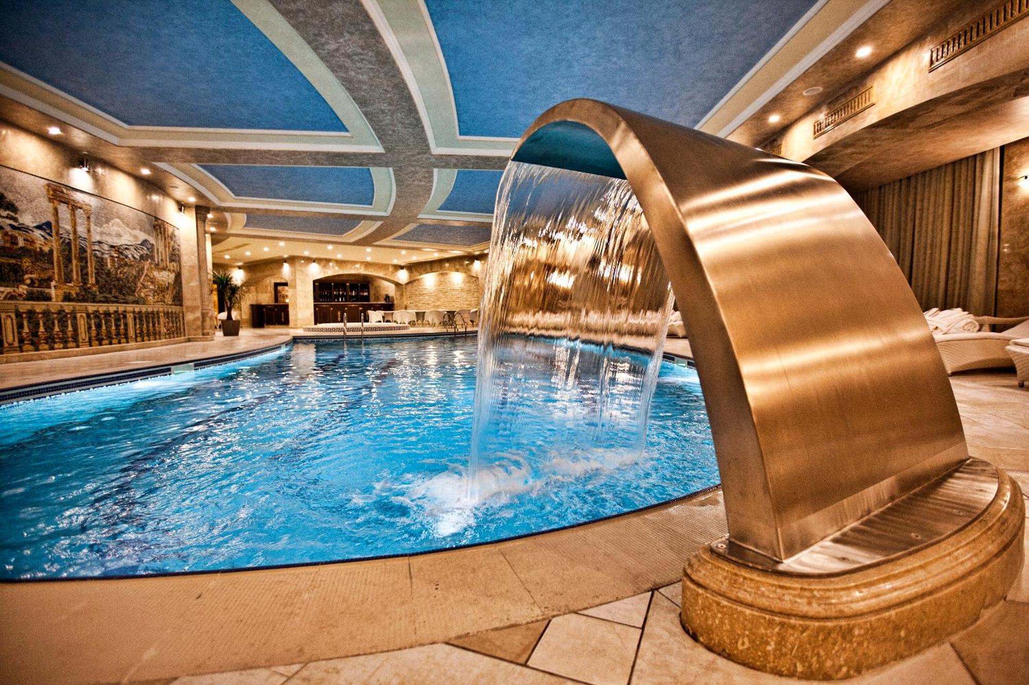 Ptghni Multi Grand Pharaon Hotel מראה חיצוני תמונה