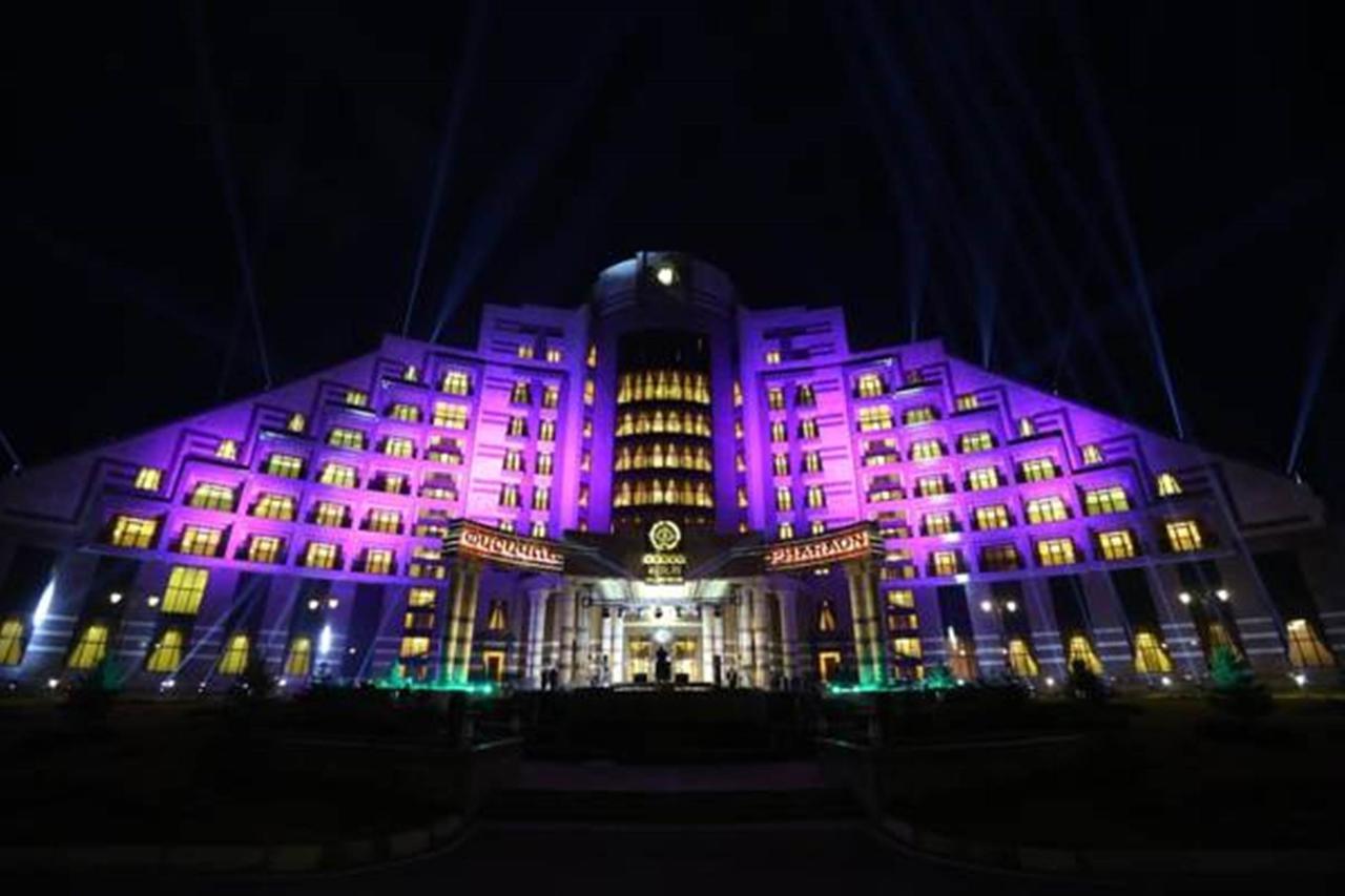 Ptghni Multi Grand Pharaon Hotel מראה חיצוני תמונה