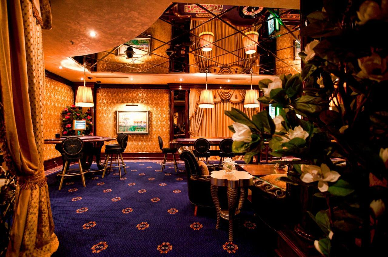 Ptghni Multi Grand Pharaon Hotel מראה חיצוני תמונה