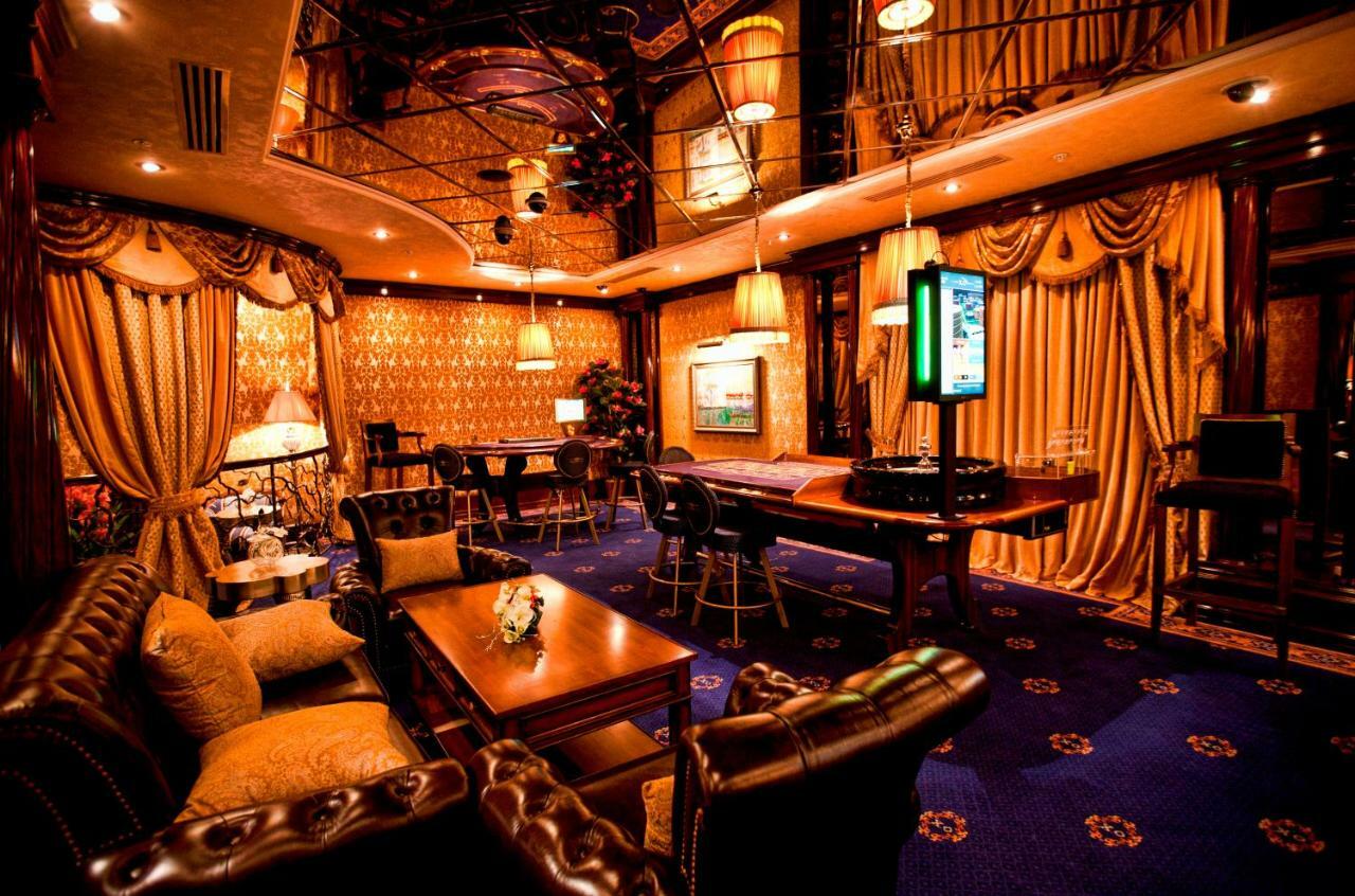 Ptghni Multi Grand Pharaon Hotel מראה חיצוני תמונה