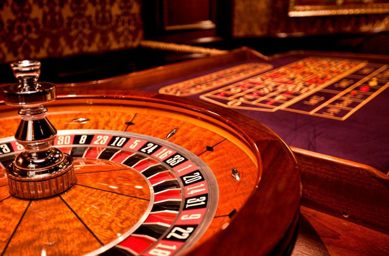 Ptghni Multi Grand Pharaon Hotel מראה חיצוני תמונה