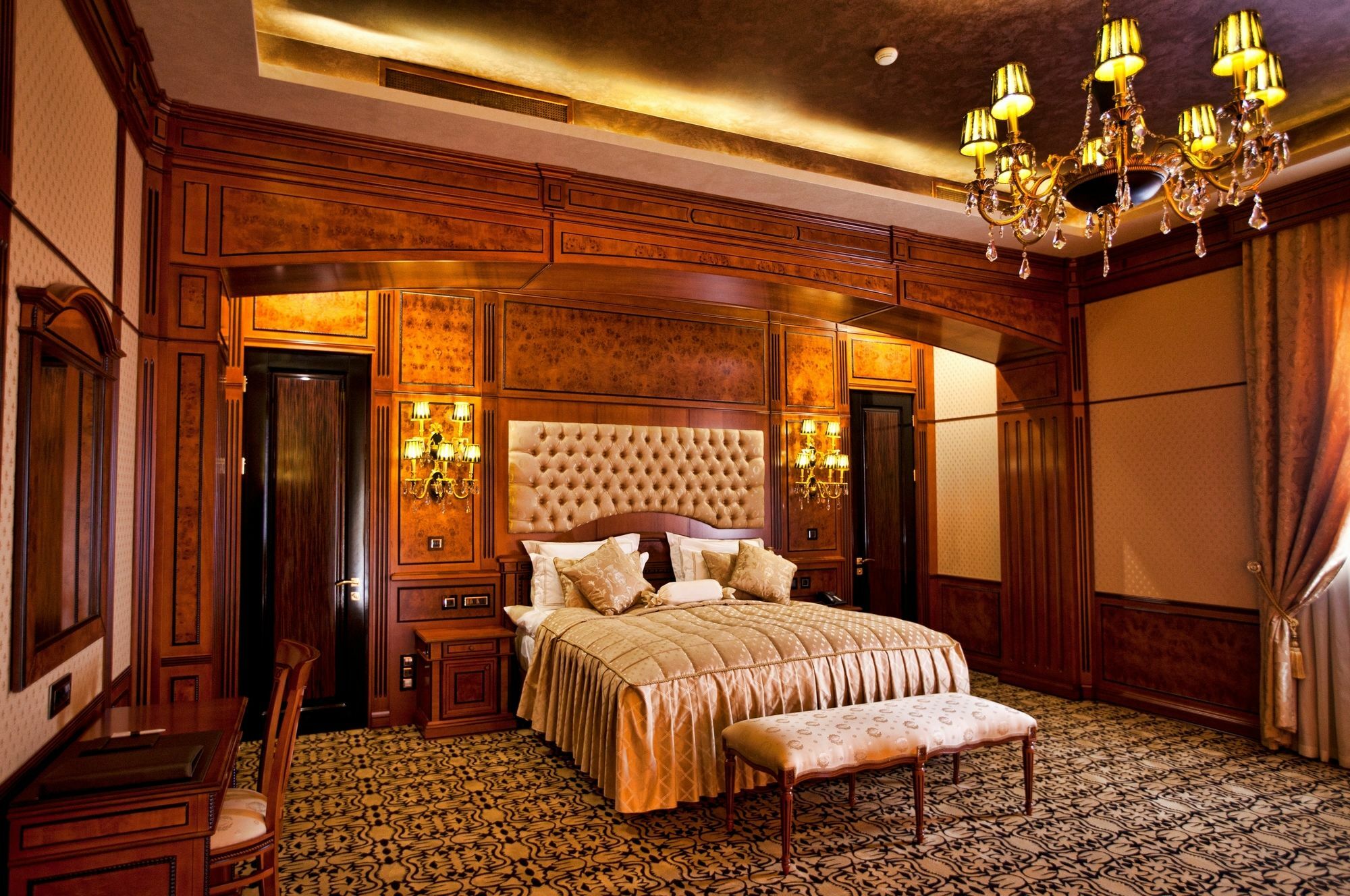 Ptghni Multi Grand Pharaon Hotel מראה חיצוני תמונה