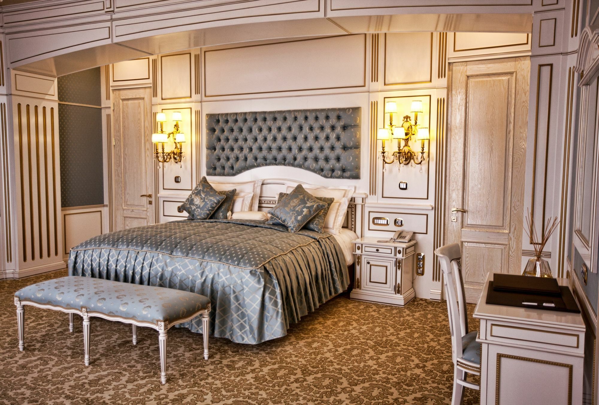 Ptghni Multi Grand Pharaon Hotel מראה חיצוני תמונה